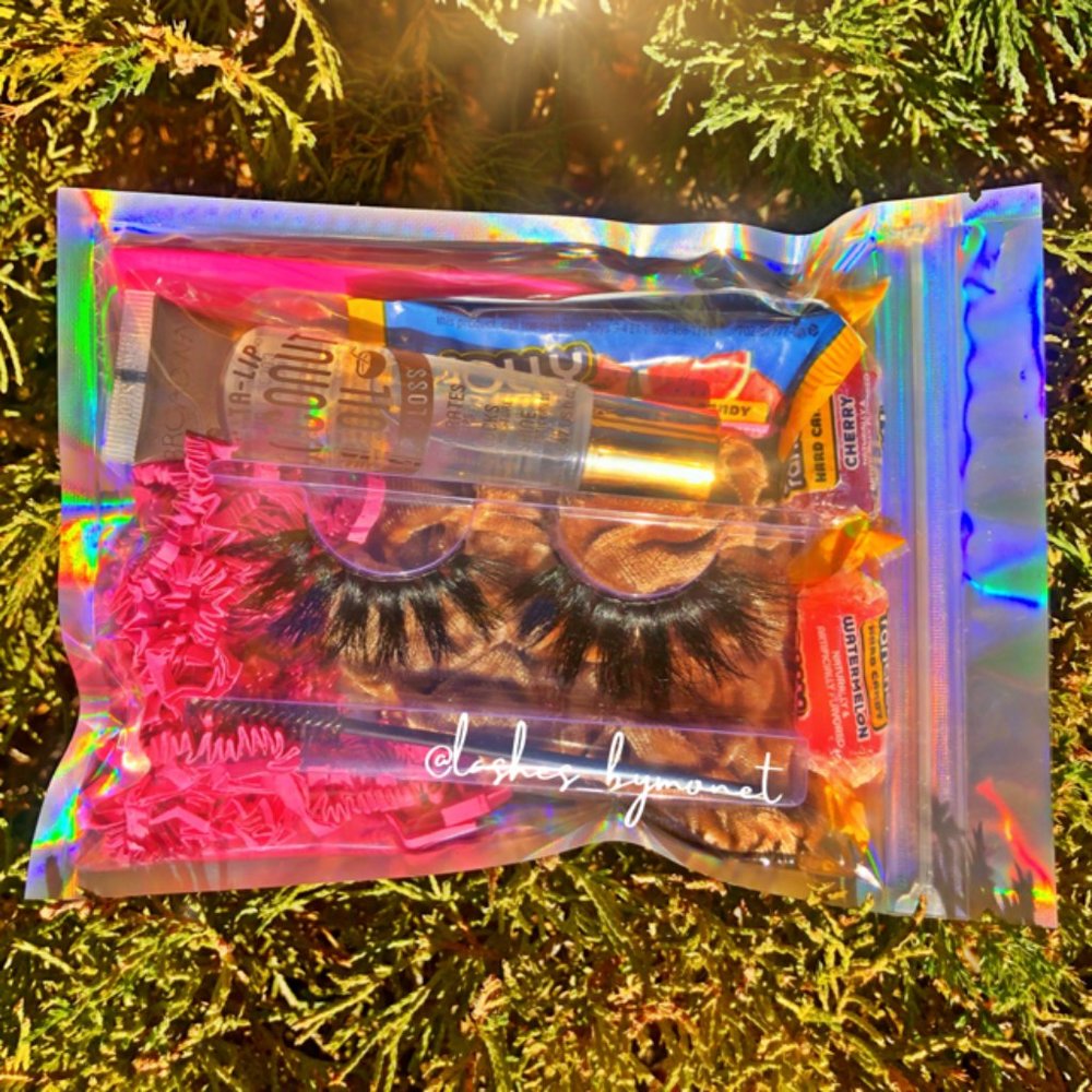 Coconut Oil Lip Gloss Eyelash Bundle